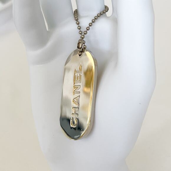 CHANEL Stripe Dog Tag Key Ring Silver Golden Enamel Vintage - Picture 5 of 9